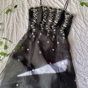 Vintage black prom dress! Never worn. Bought this from depop but it did not fit.